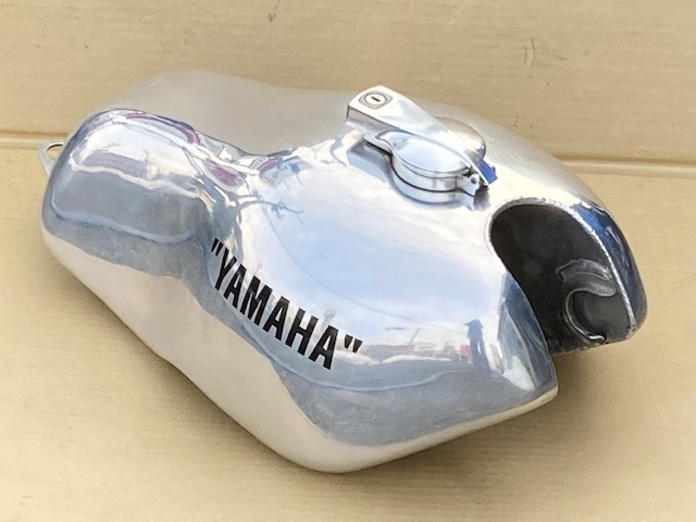 SR400 kitako キタコ アルミ タンク SR400 kitako キタコアルミ タンク