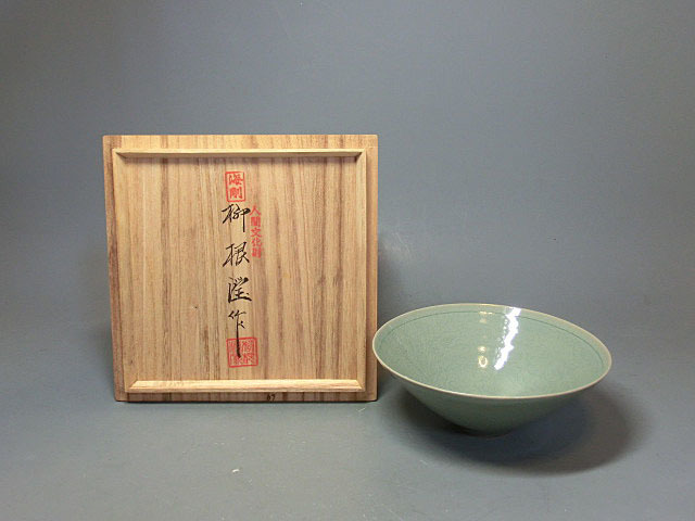 Yahoo!オークション - 475911 柳海剛 作 高麗青磁（写）陰刻花模様茶碗