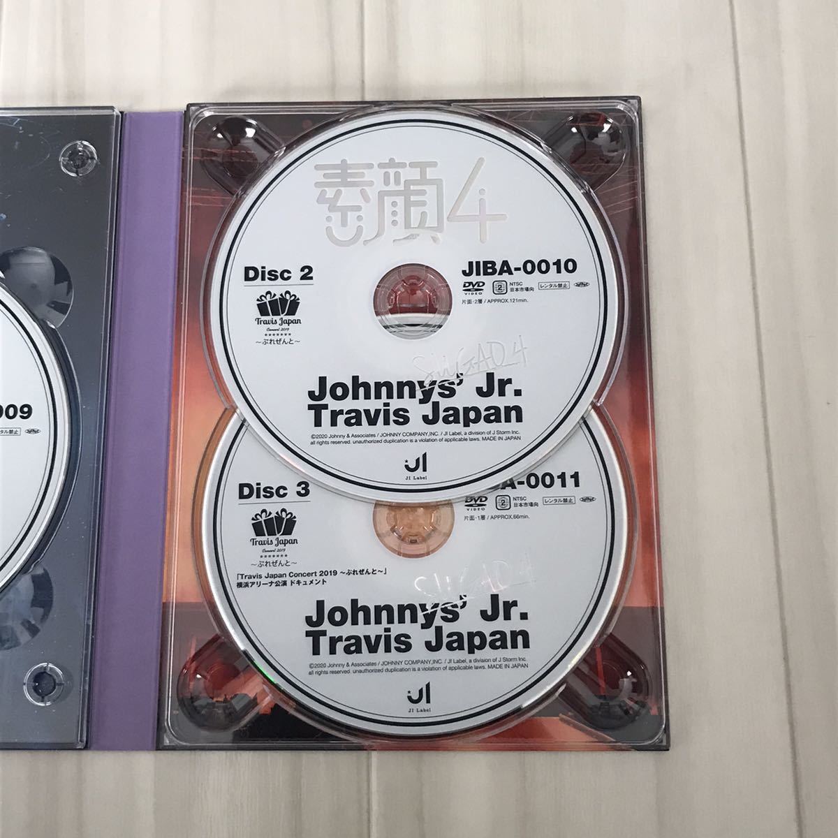 素顔4 Travis Japan Amazon.co.jp: Johnny&Associates. 素顔4 【Travis