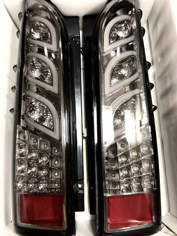 ハイエース お買い得品 200系 LEDテールランプ シーケンシャル