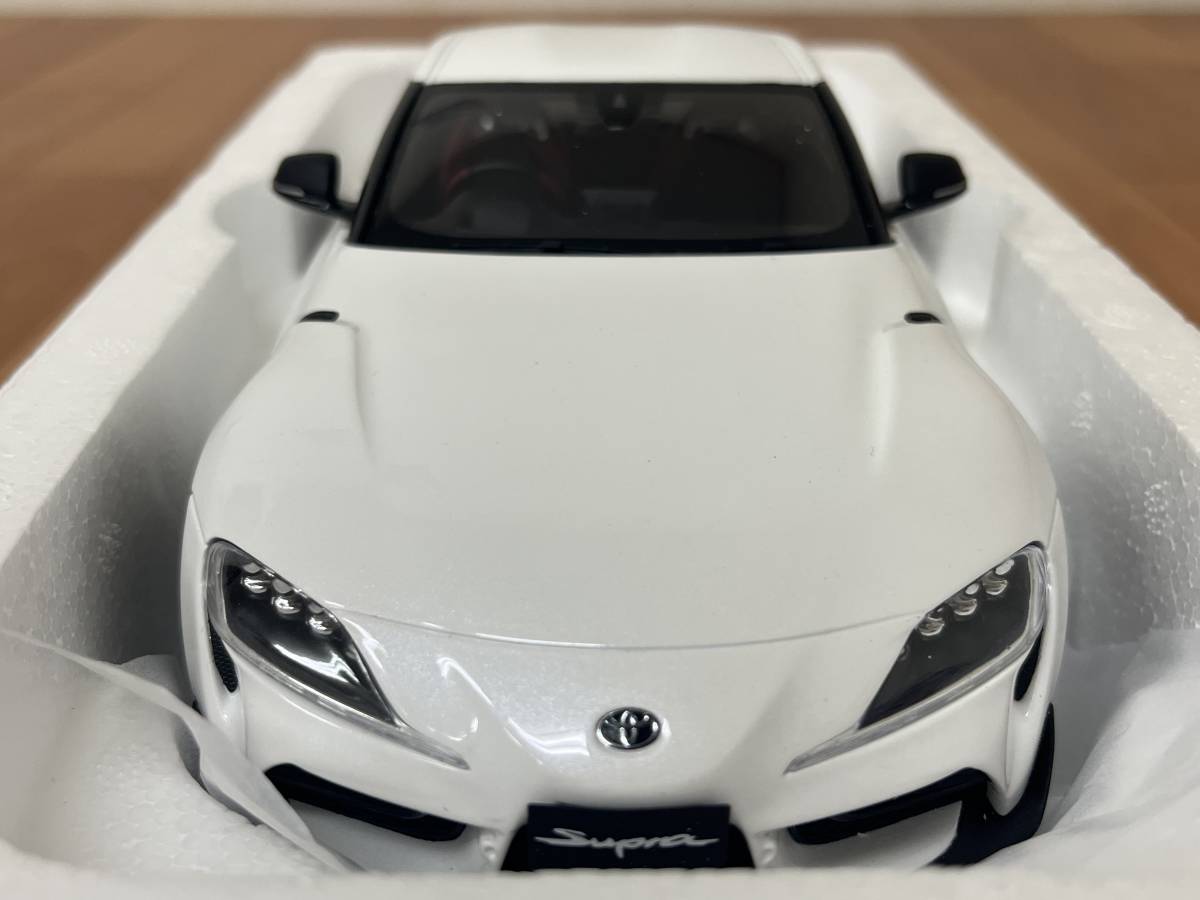 samurai 1/18 トヨタ GR スープラ ホワイト 完成品 KSR18045W