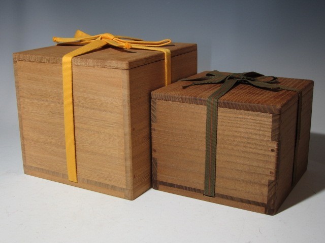 楽吉衛衛門 九代 了入 赤茶碗／共箱／楽吉衛衛門 十代 旦入極め箱 楽