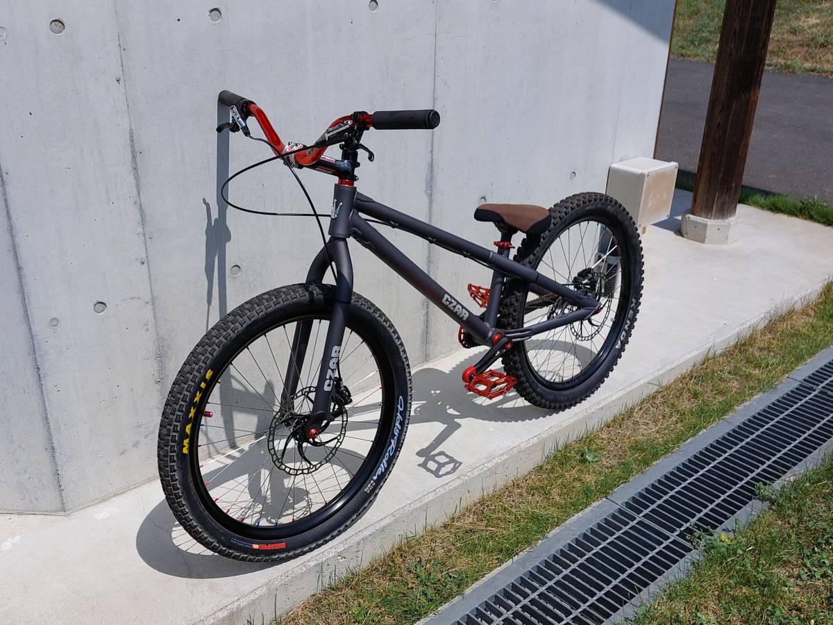 トライアル自転車 CZAR 24インチ コンポ:ECHO 実はこんなんもやって