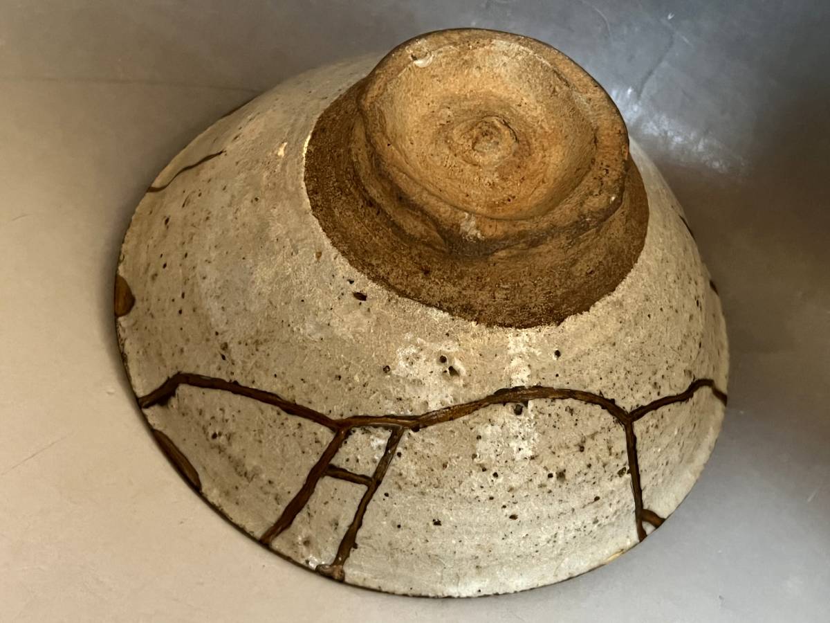 Yahoo!オークション - 茶碗 李朝 粉引古茶碗 金継ぎ直し有 時代物 お茶