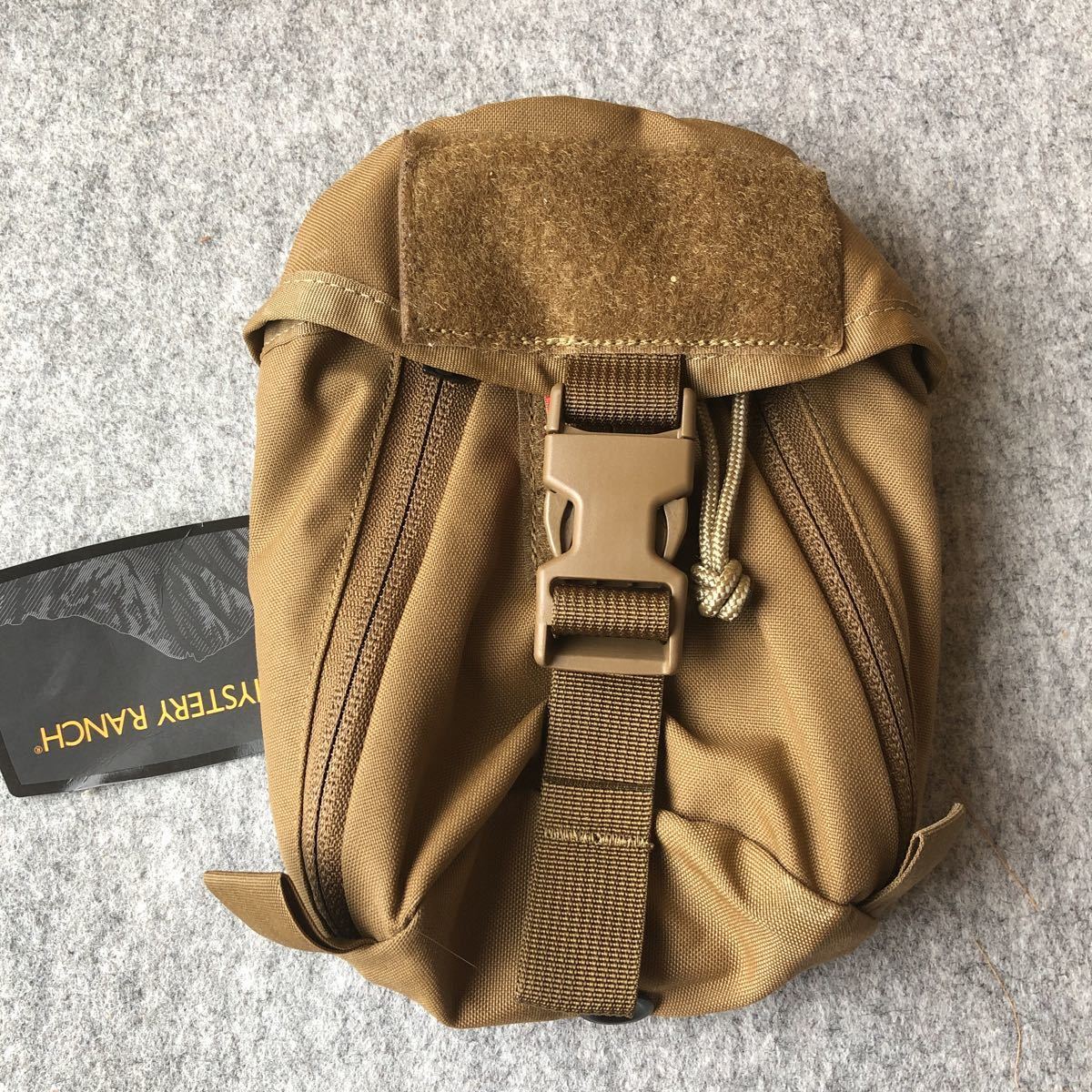 最も安い 鳥海山神代欅の木製スツール 埋もれ木 自然形状 超稀少