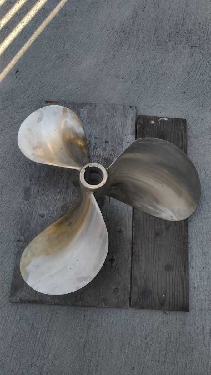 船 プロペラ スクリュー ミカド