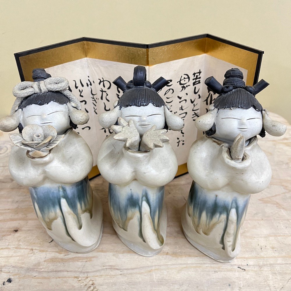 砥部焼 青芳窯 森元青芳在銘 念ずれば花開く 陶器人形 3