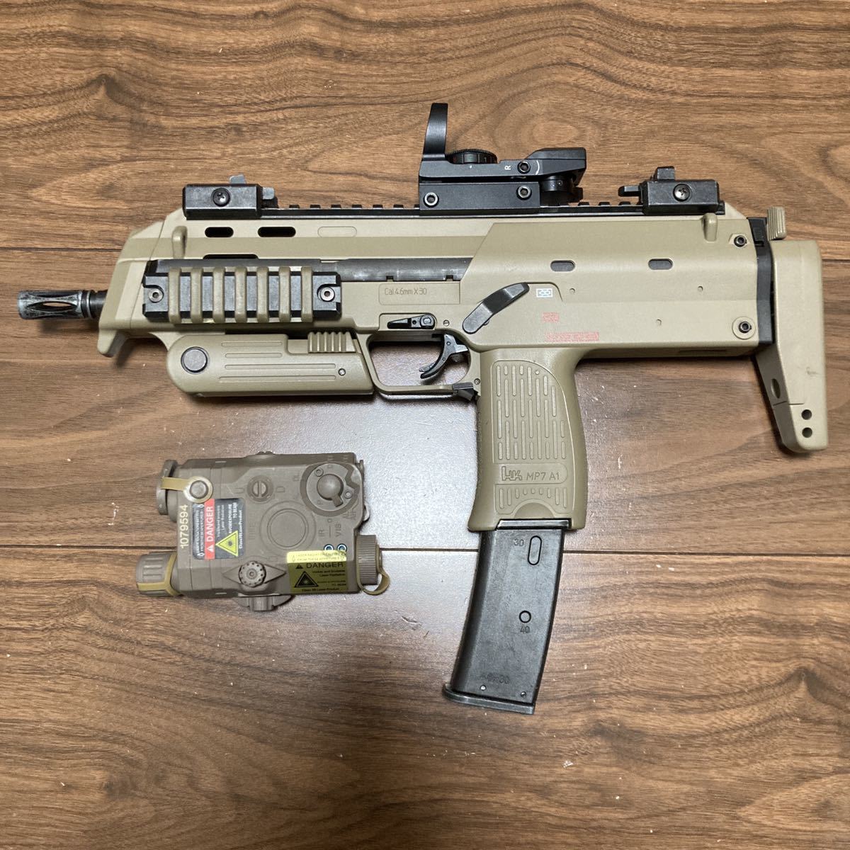 東京マルイ ガスブローバック MP7A1 タンカラー｜Yahoo!フリマ（旧