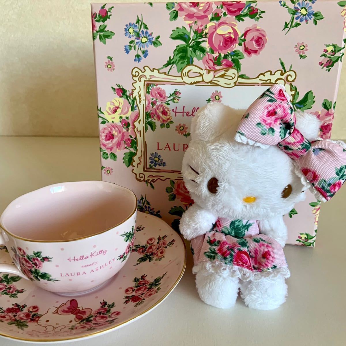 ❤️SALE❤️ハロー キティーちゃん❤️ ローラアーシェリーぬいぐるみ