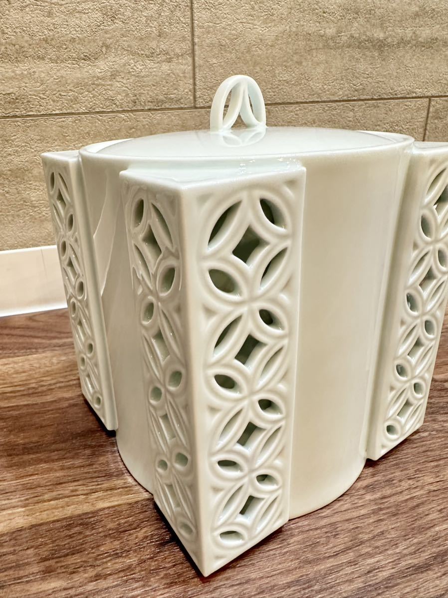 茶道具 青磁 七宝透かし 尺立 平戸悦山作 共箱(A810) 茶道具 青磁 七宝