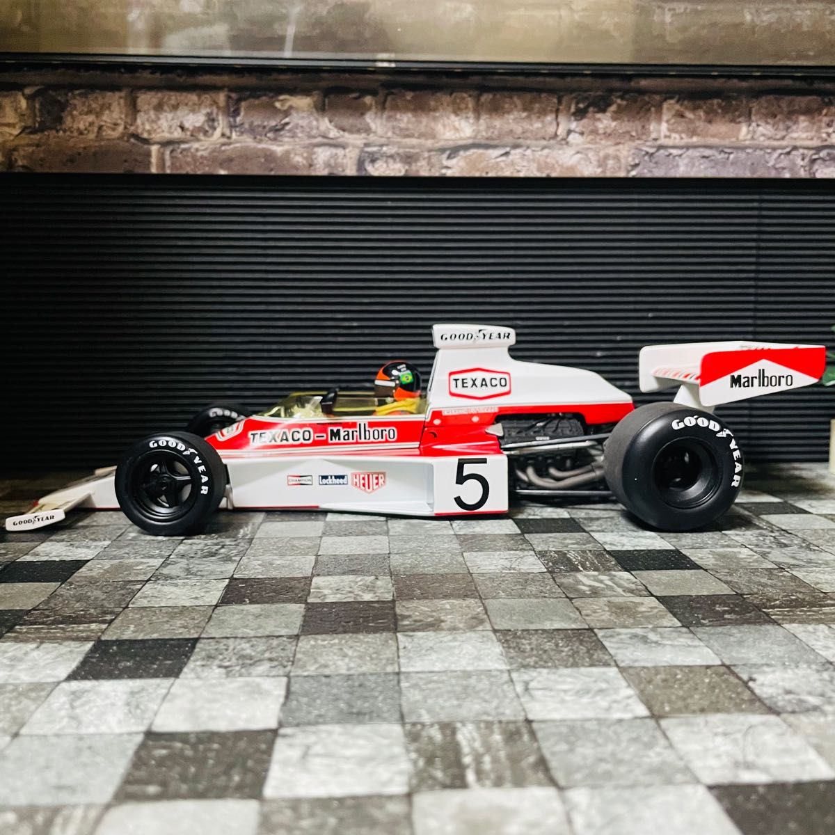 PMA ミニチャンプス 1/18 マクラーレンフォードM23 1974 #5 E