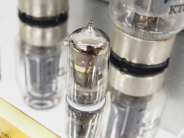 高額買取実施中!!】TRIODE 真空管 KT88 管球式プリメインアンプ VP