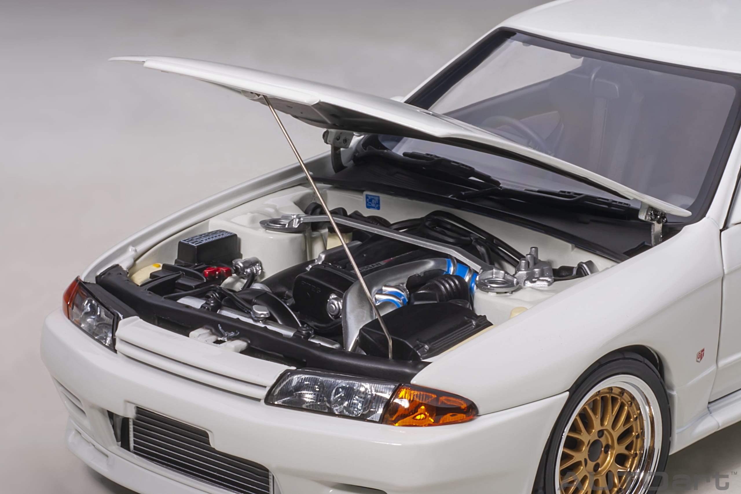 AUTOart NISSAN MIDNIGHT スケールモデル Nissan Skyline GT-R (R32