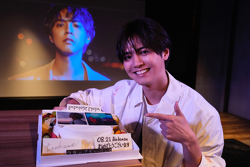 片寄涼太 クッション ジェ猫 GENERATIONS 片寄涼太 ダイカット