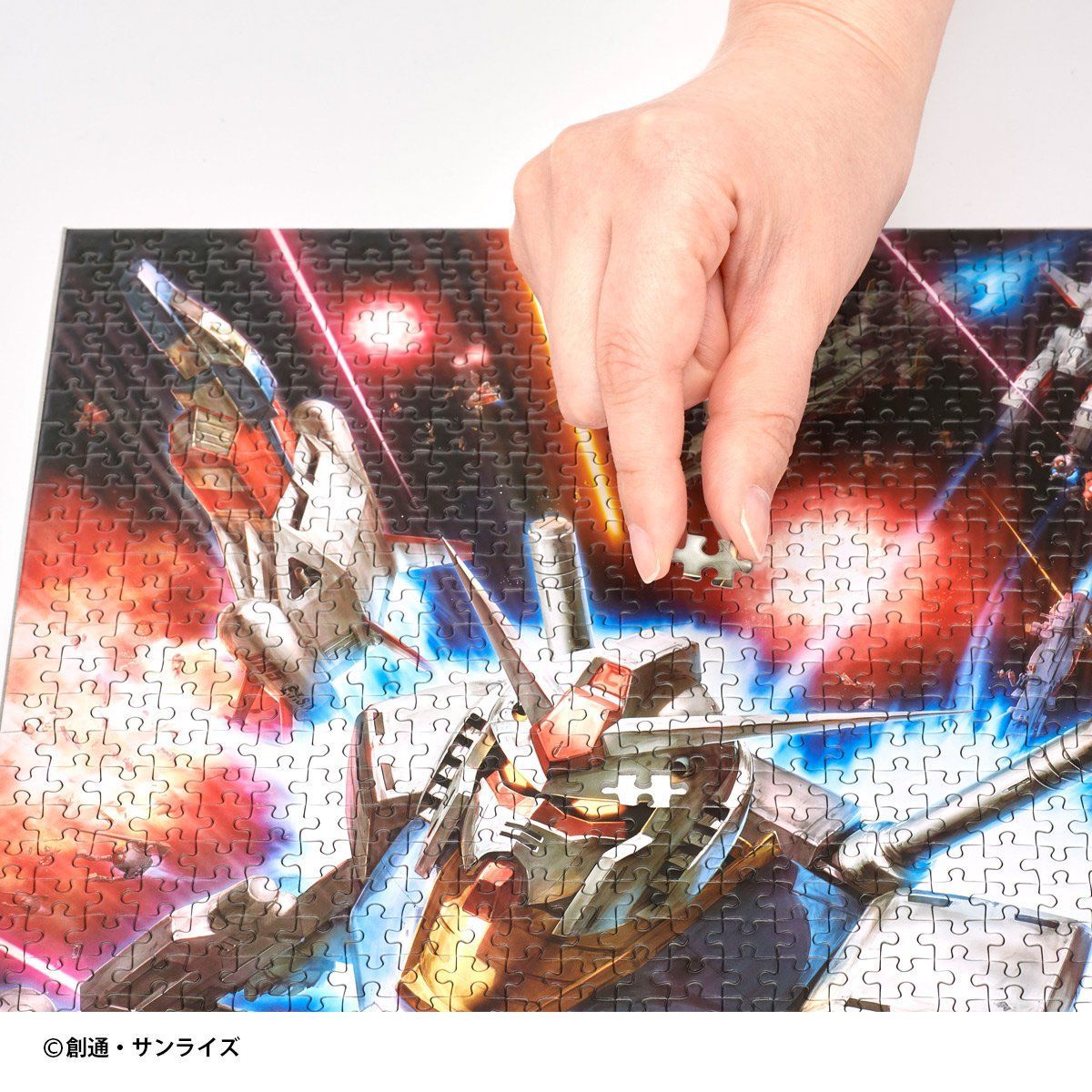 初回限定版】 ソロモンの攻防 1000ピース 機動戦士ガンダム