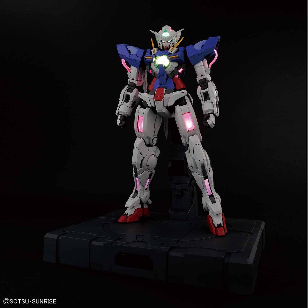 PG 1/60 ガンダムエクシア (LIGHTING MODEL)｜バンダイ ホビーサイト