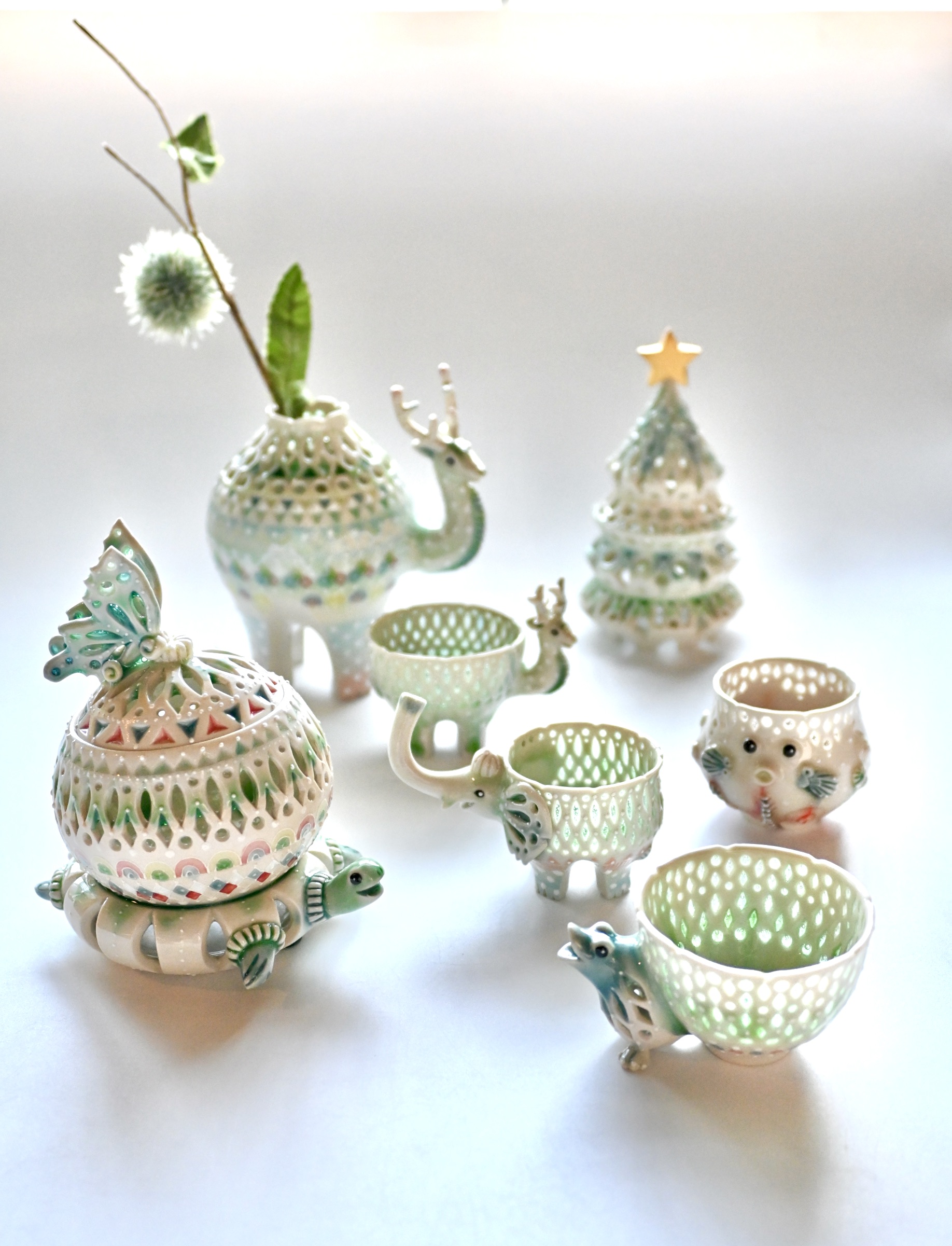 村長自画像 陶器製の口を開けた人形 約10cm カケ有り 村長自画像 陶器