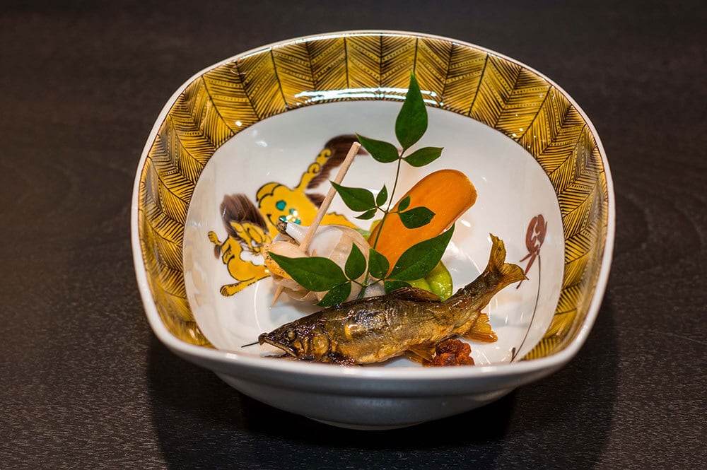 九谷焼 色絵 牡丹獅子文 銚子 古九谷色絵牡丹獅子文銚子 文化遺産