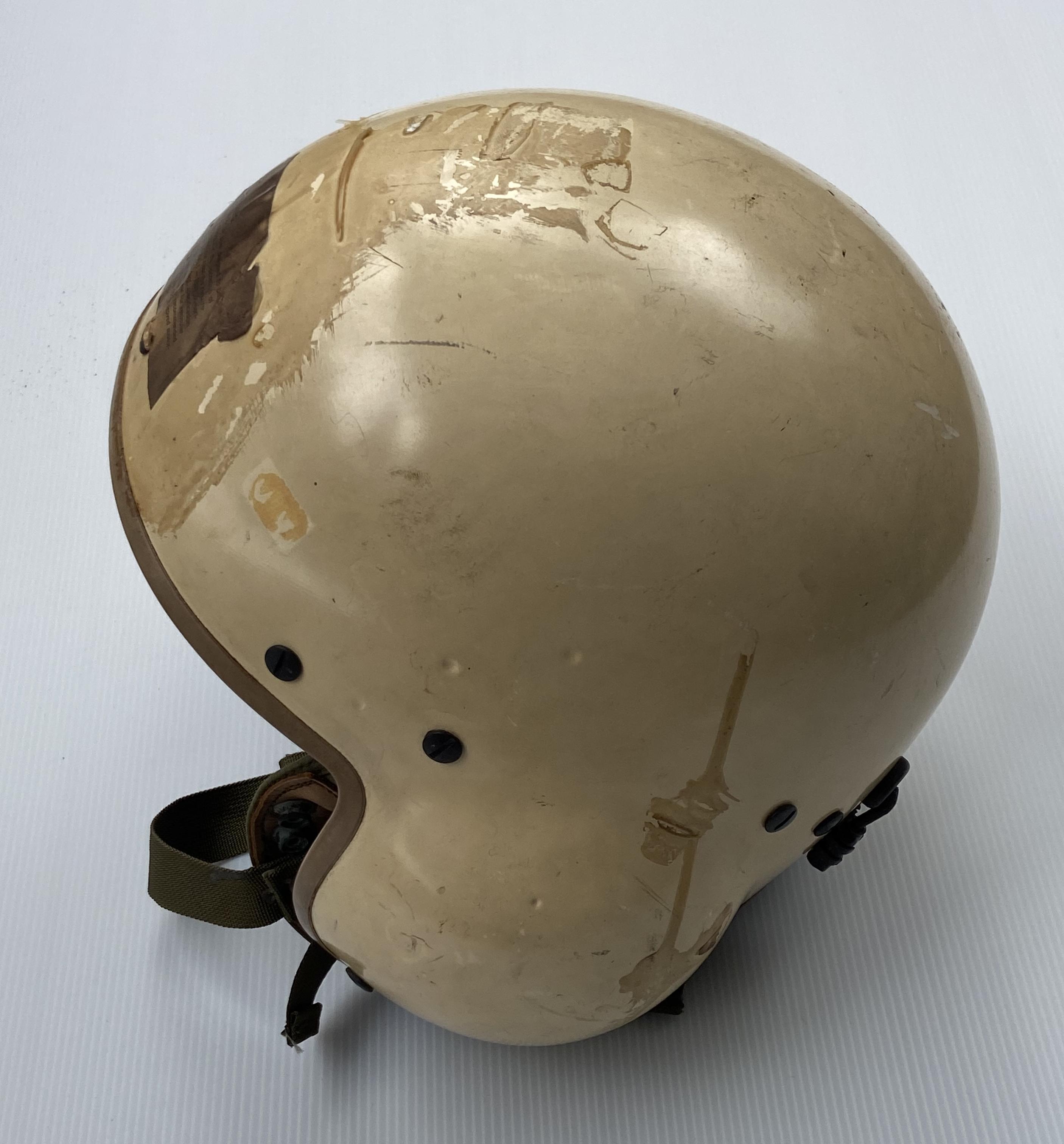 USED：米軍放出品 ヘリコプターパイロット・ヘルメット(A0209) | mirisapo