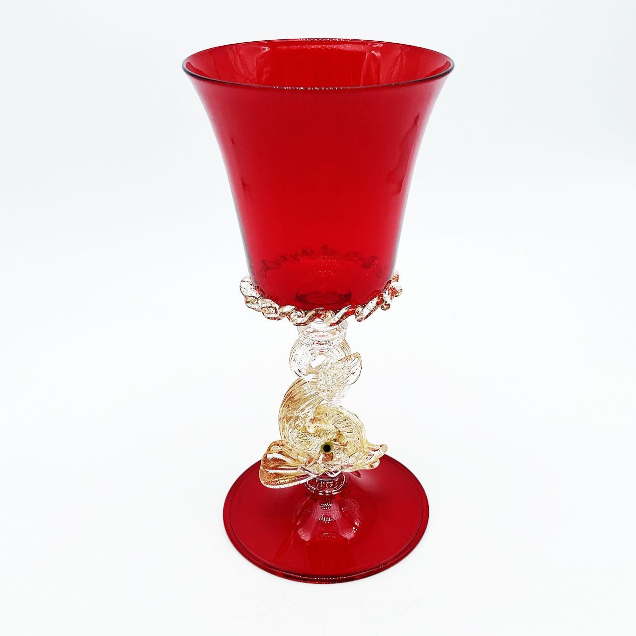 繊細で美しいヴェネチアングラスです。／赤色です 繊細で美しい