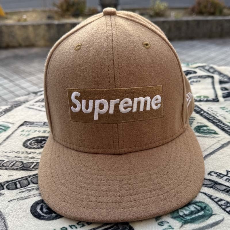 Used Supreme World Famous Box Logo New Era DCB、シュプリーム