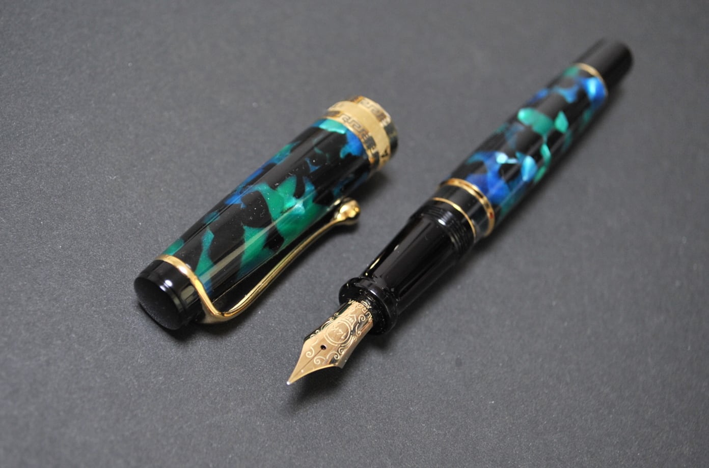 アウロラ オプティマ ブルー AURORA Optima （極細字） 14K 01256