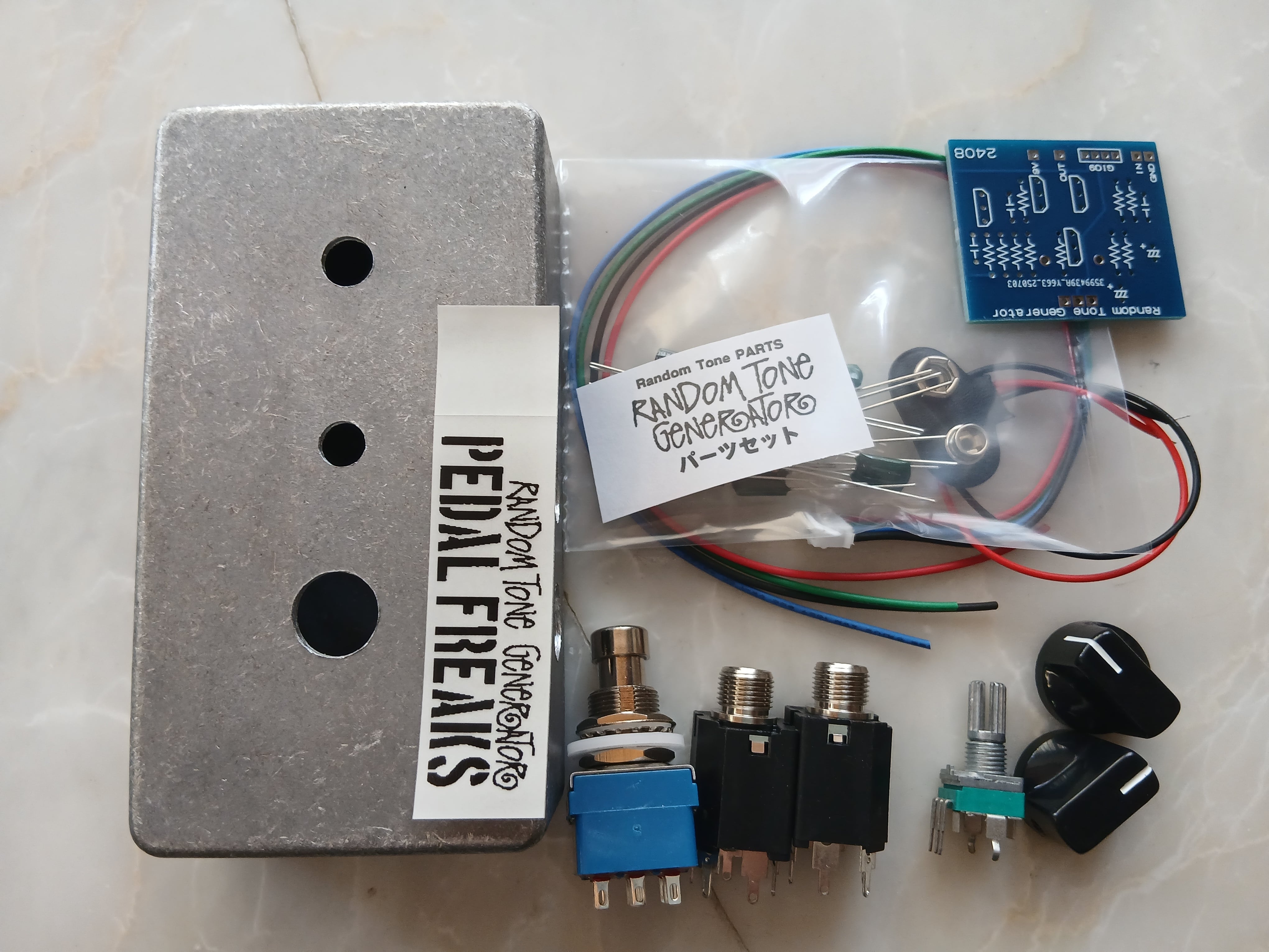 PEDAL FREAKS Random Tone Generator キット | PEDAL FREAKS