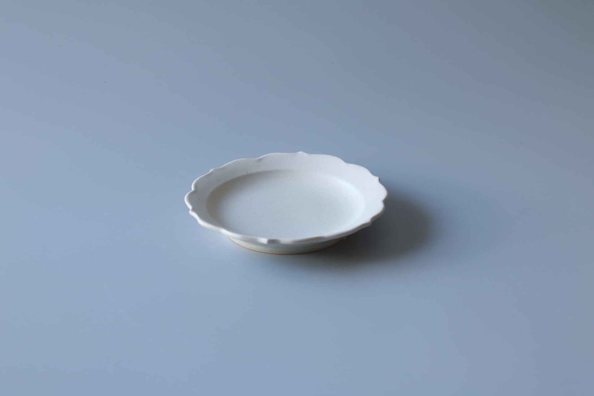 アビランド 花リム 大皿 白 ホワイト レルーフ リボン ボウ アビランド