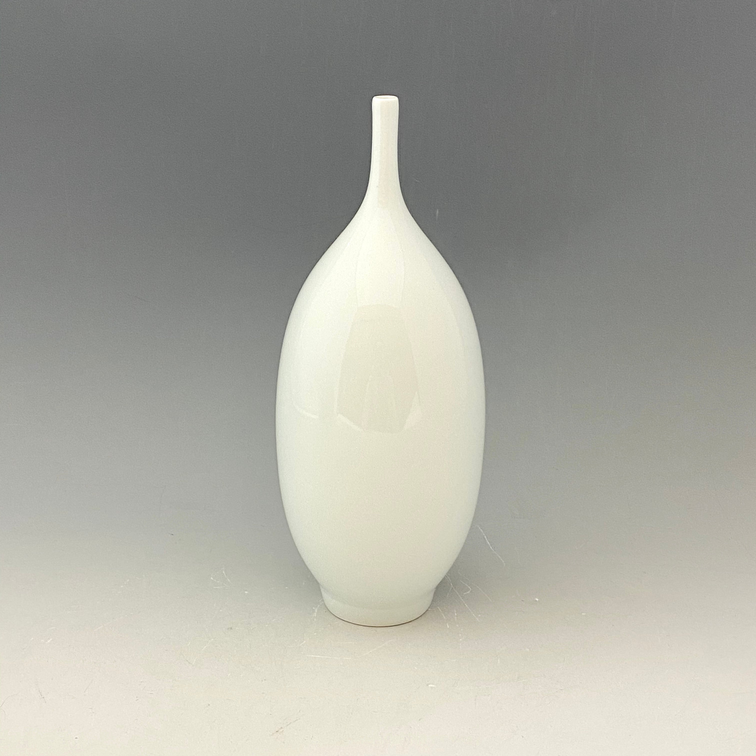 中尾恭純】白磁壺 | 中仙窯