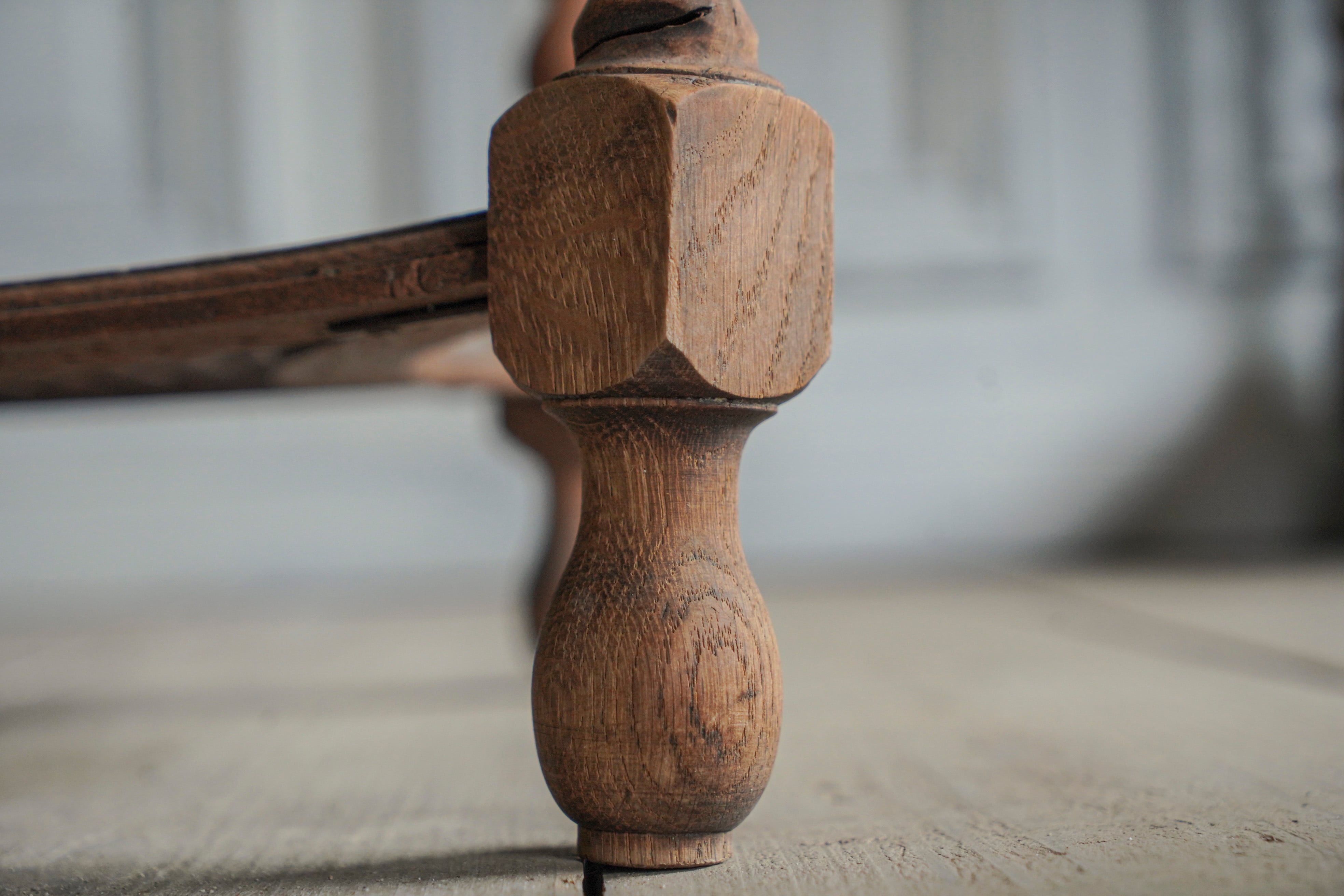 ツイストレッグテーブル/テーブル/アンティークテーブル/ラタン/剥離