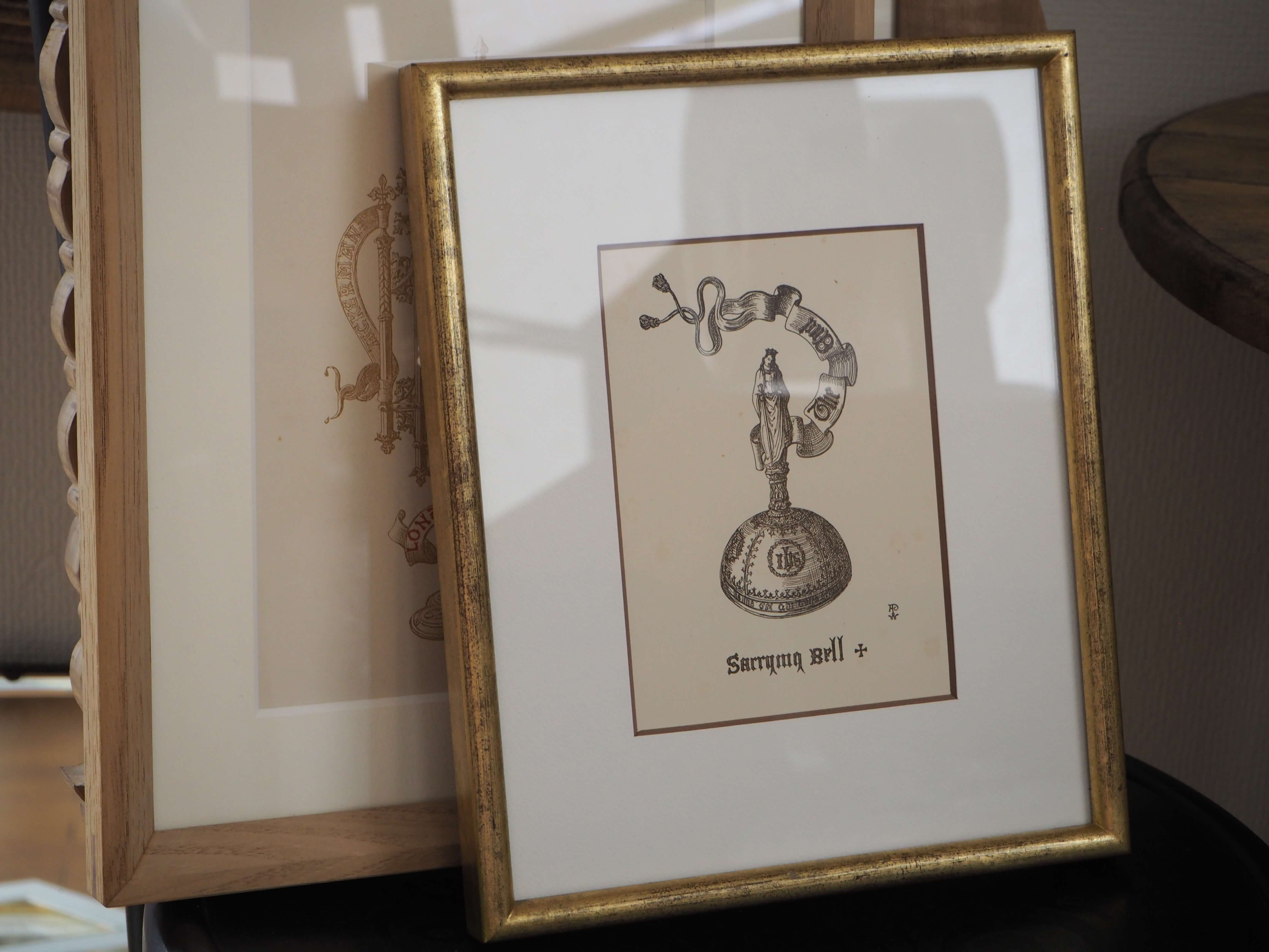 額装アート｜イギリス 15世紀と16世紀の装飾品 聖母マリア像の鐘