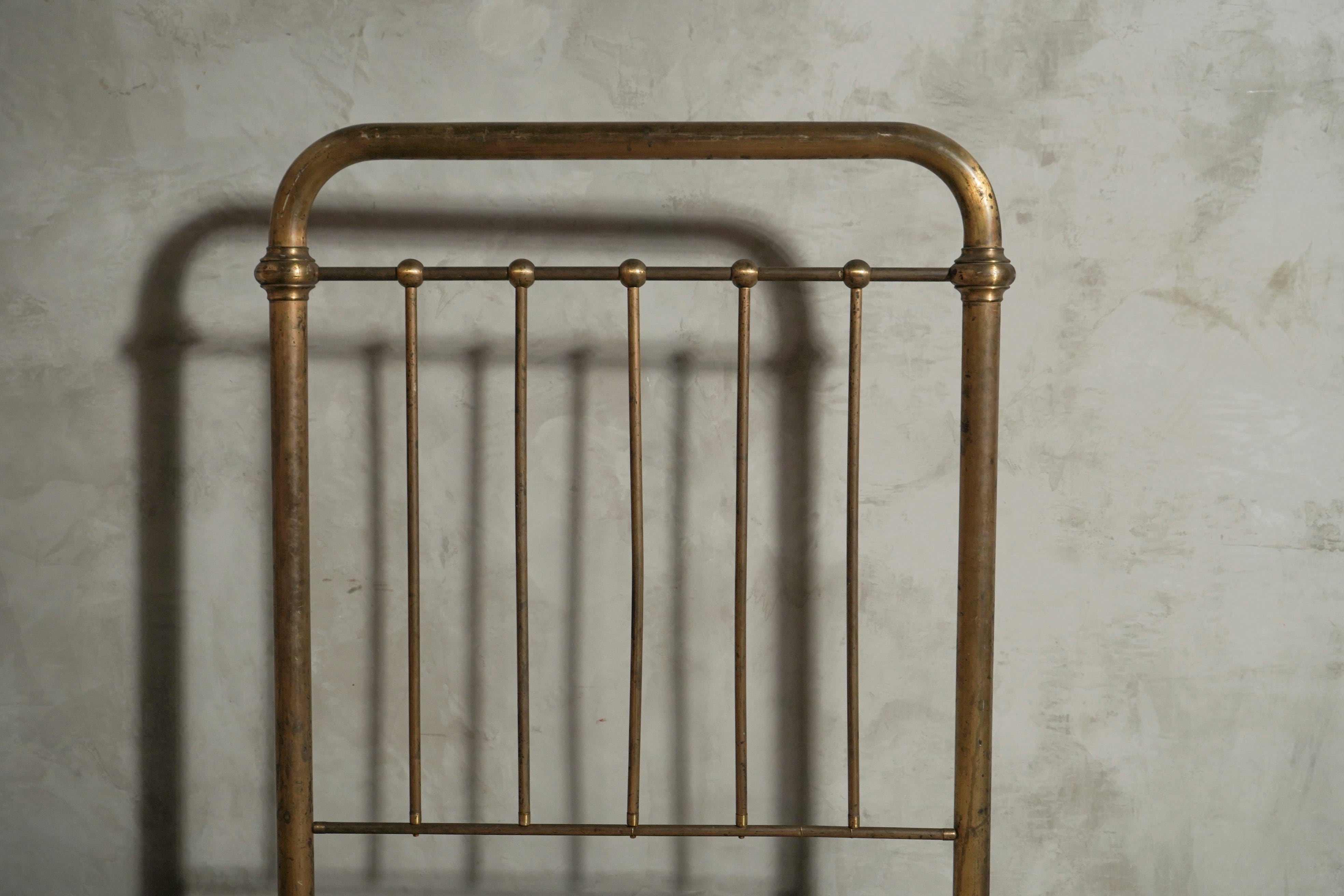 1800年代真鍮フレーム入り ミントンベニスの商人 イギリスアンティーク