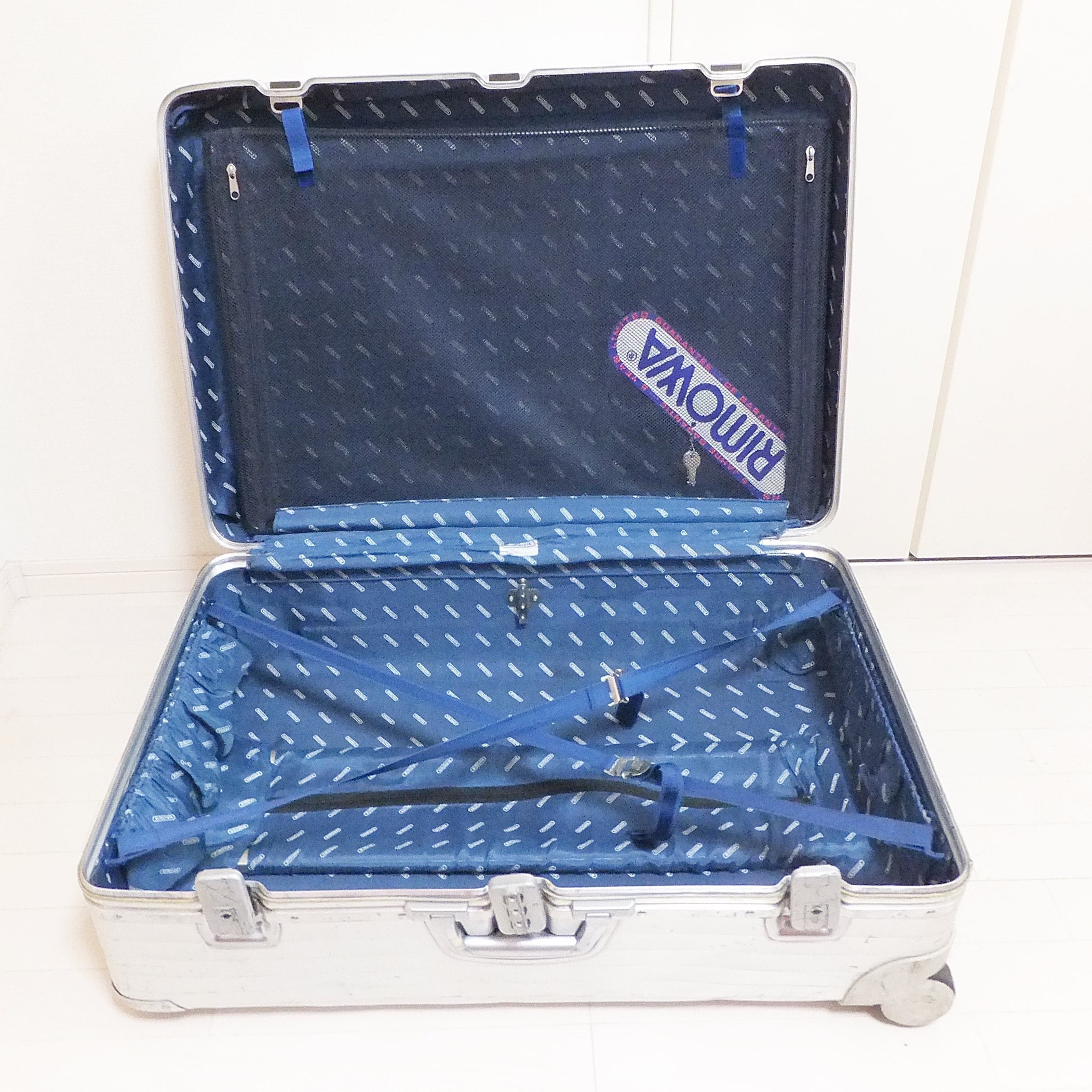 レア美品 RIMOWA 青ロゴ 4輪 トパーズ 104L アルミ キャリーケース