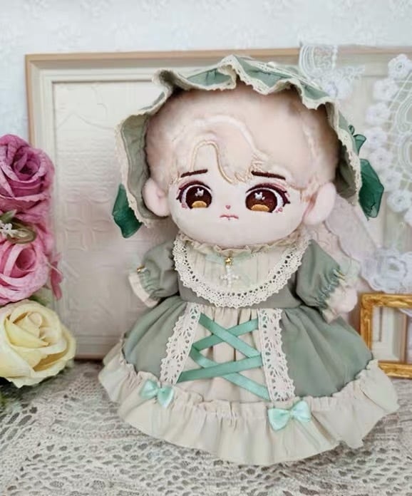 ぬいぐるみ服 20cm 新品 現品着せ替え ドレス ワンピース 宮廷 豪華