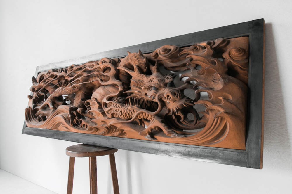 江戸末期一刀彫り高浮彫『人物風景図』 木造彩漆金箔張る 弓欄間