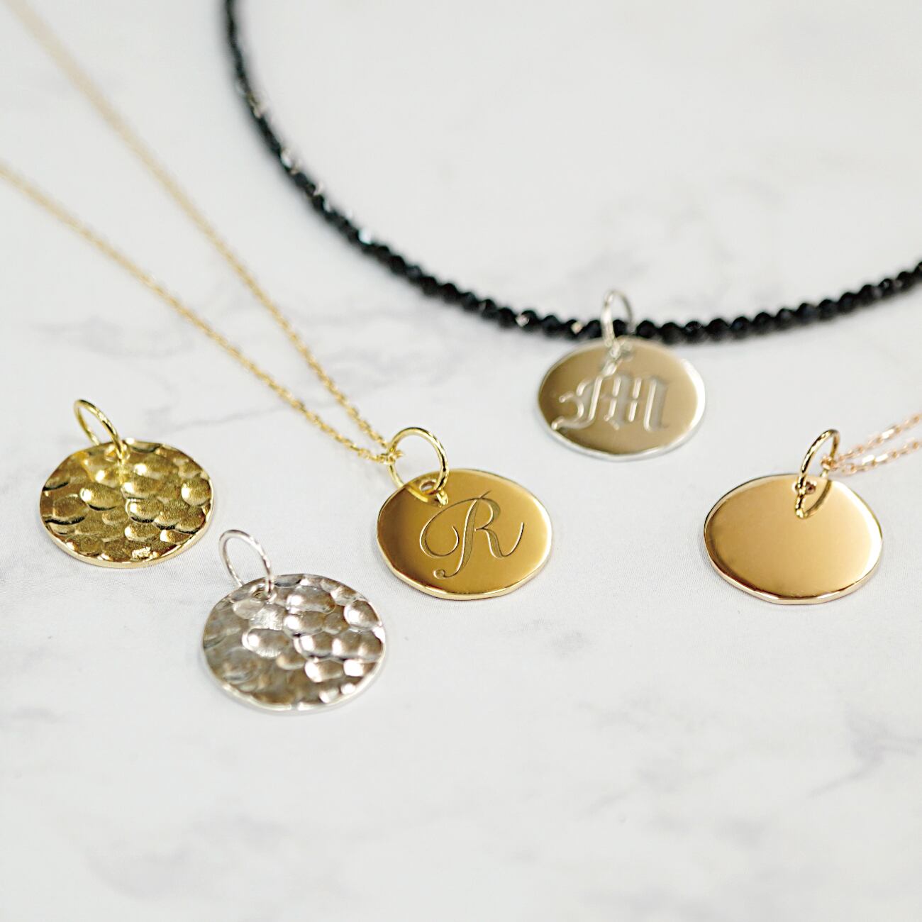 maxim） k18 イニシャルペンダントトップS maxim） k18 イニシャル