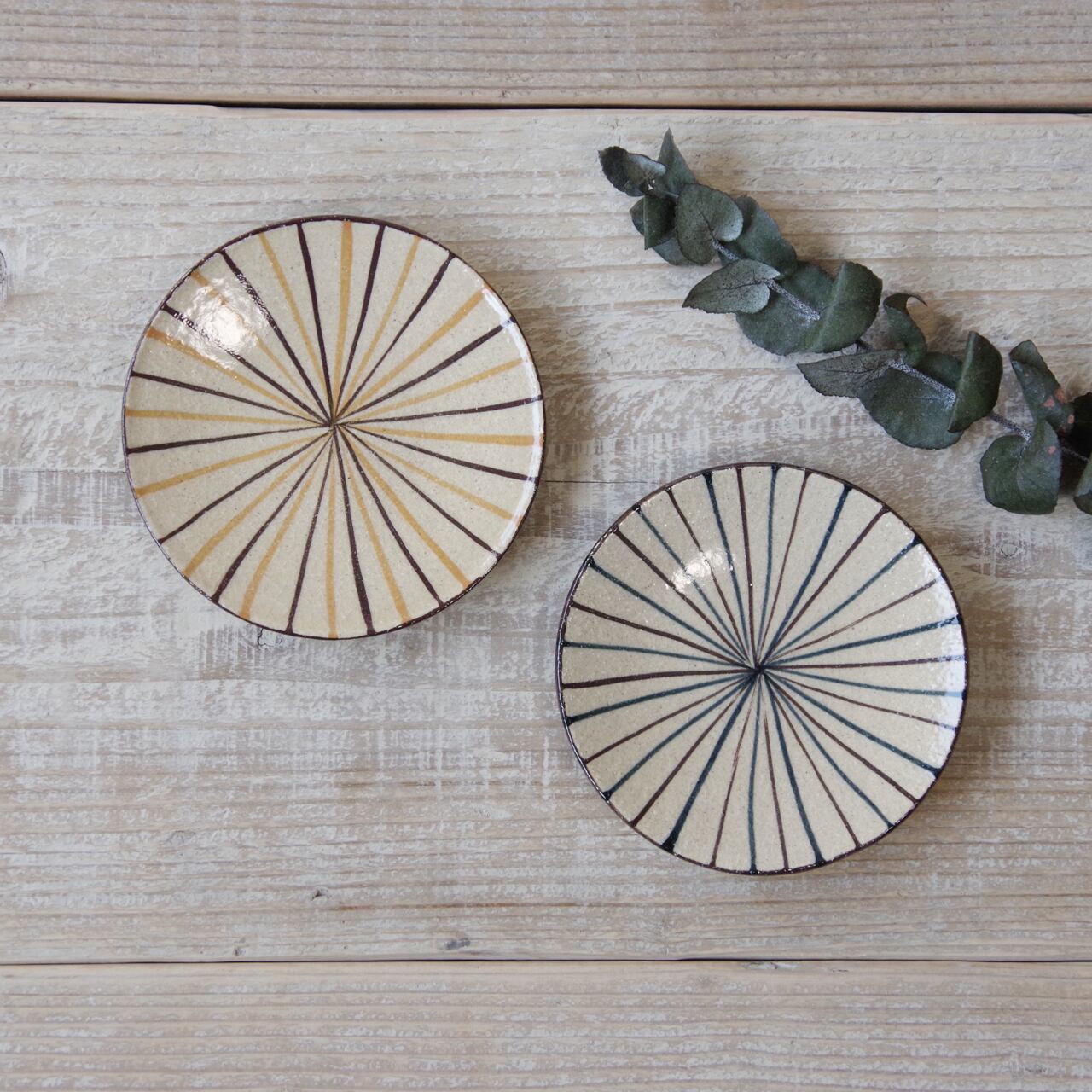 1647 其泉色絵三方がらみ桐文皿橘文皿小手毬文皿