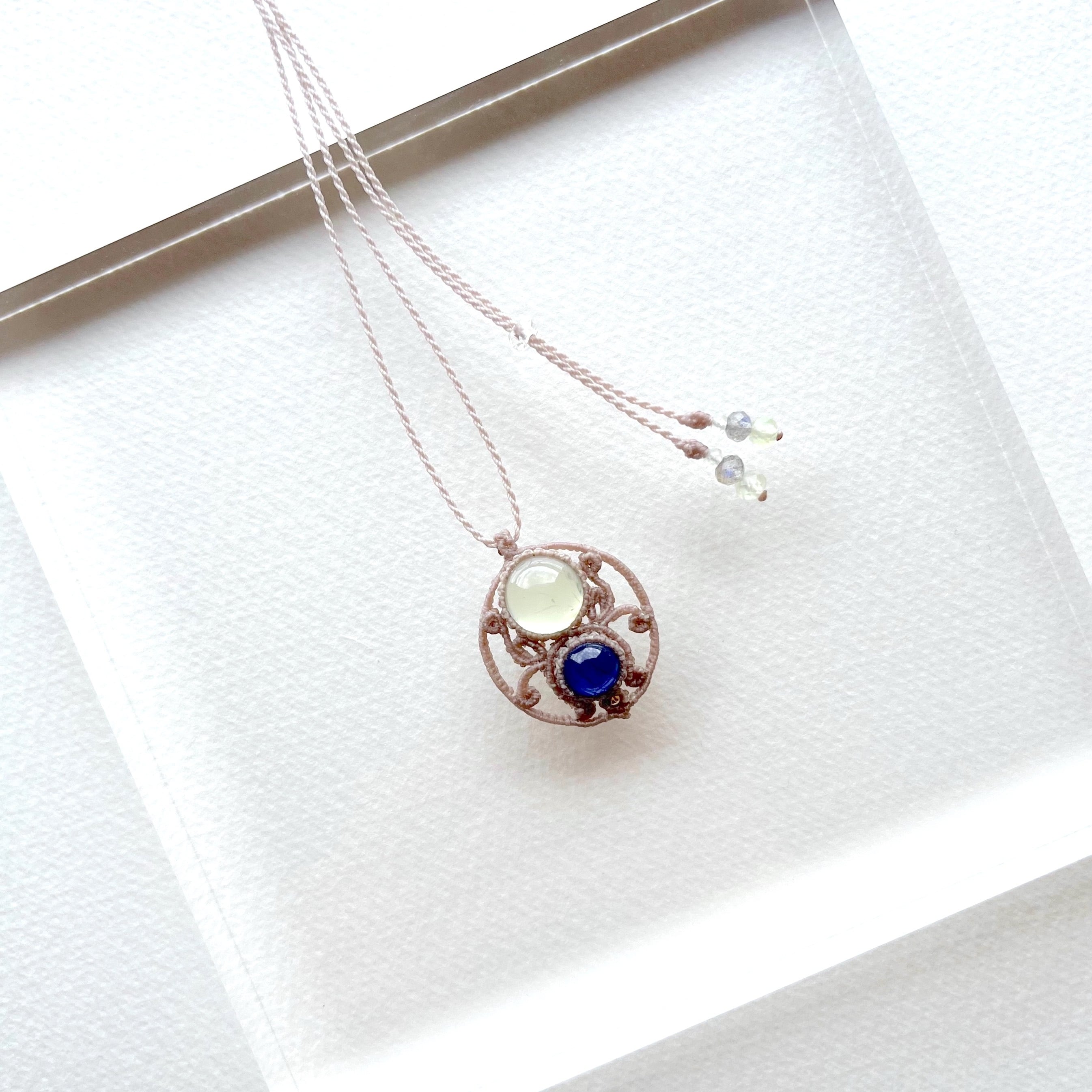 オパールのマクラメ編みネックレス ペンダント 天然石 オパール 天然石