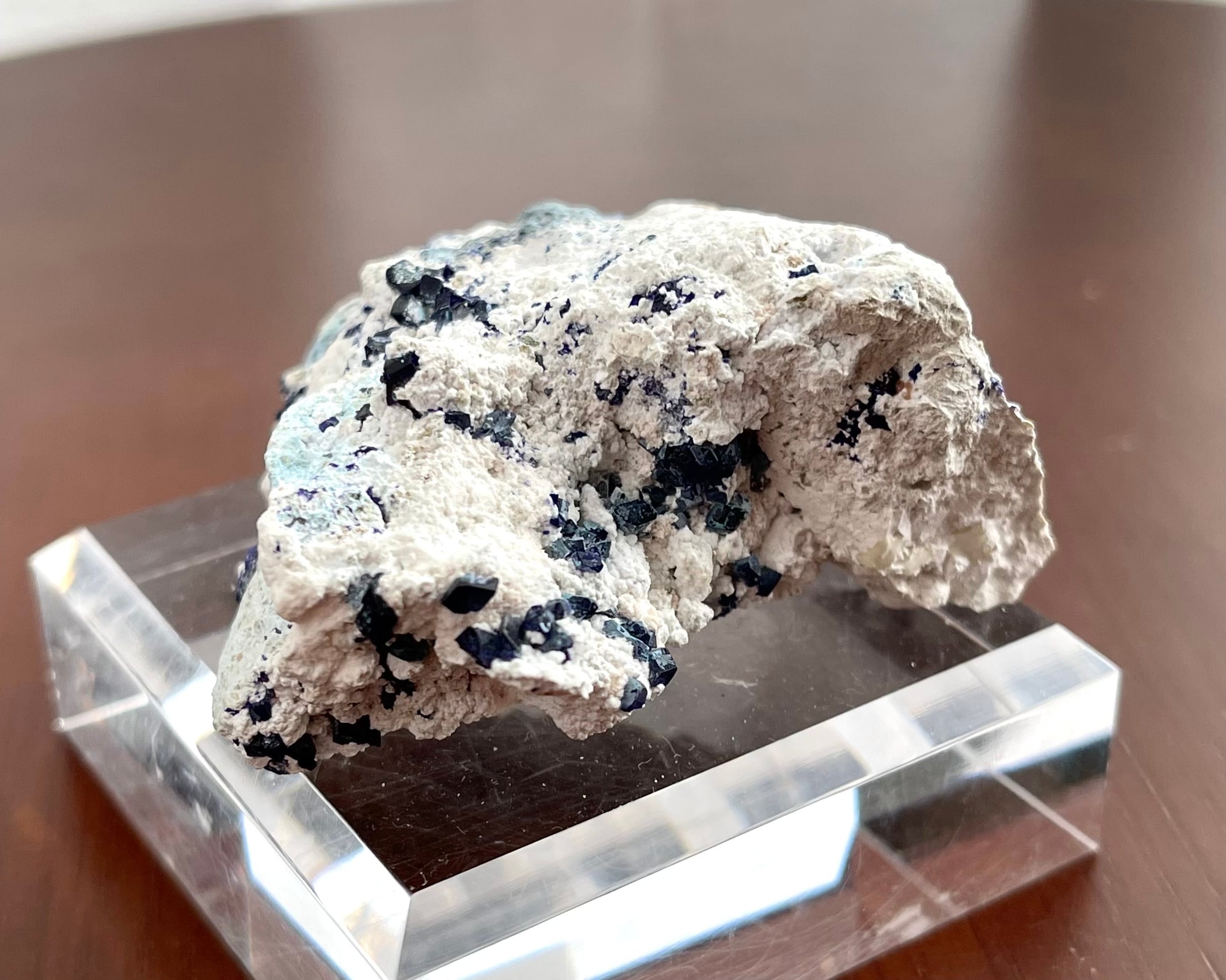 国産鉱物 逸見石 千代子石 布賀鉱山 日本の鉱物 一級標本 母岩付き結晶