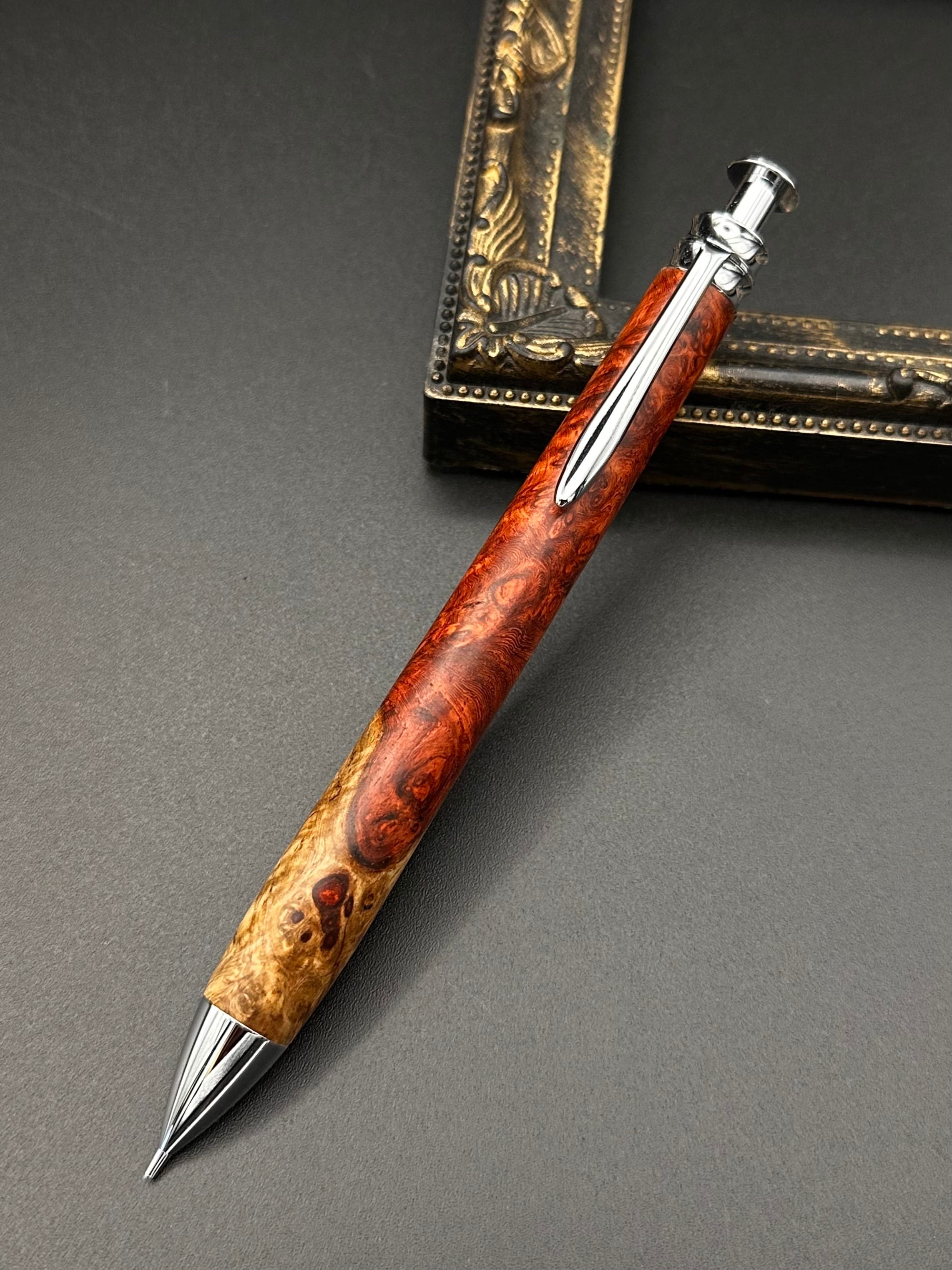 紅白花梨瘤 ボールペン】シャーペンに交換可能 木軸 手作り 三神ボール