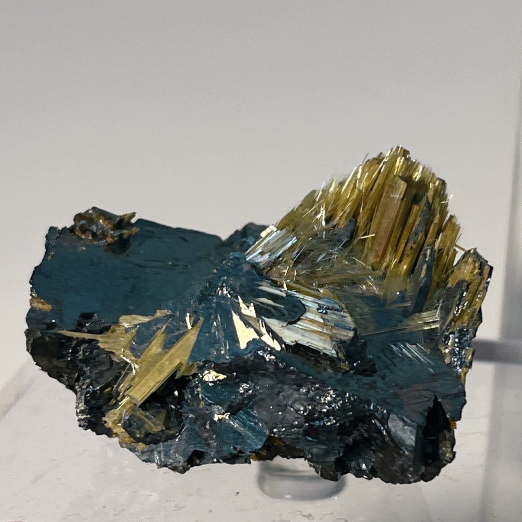 ブラジル産】ルチルオンヘマタイトインクォーツ