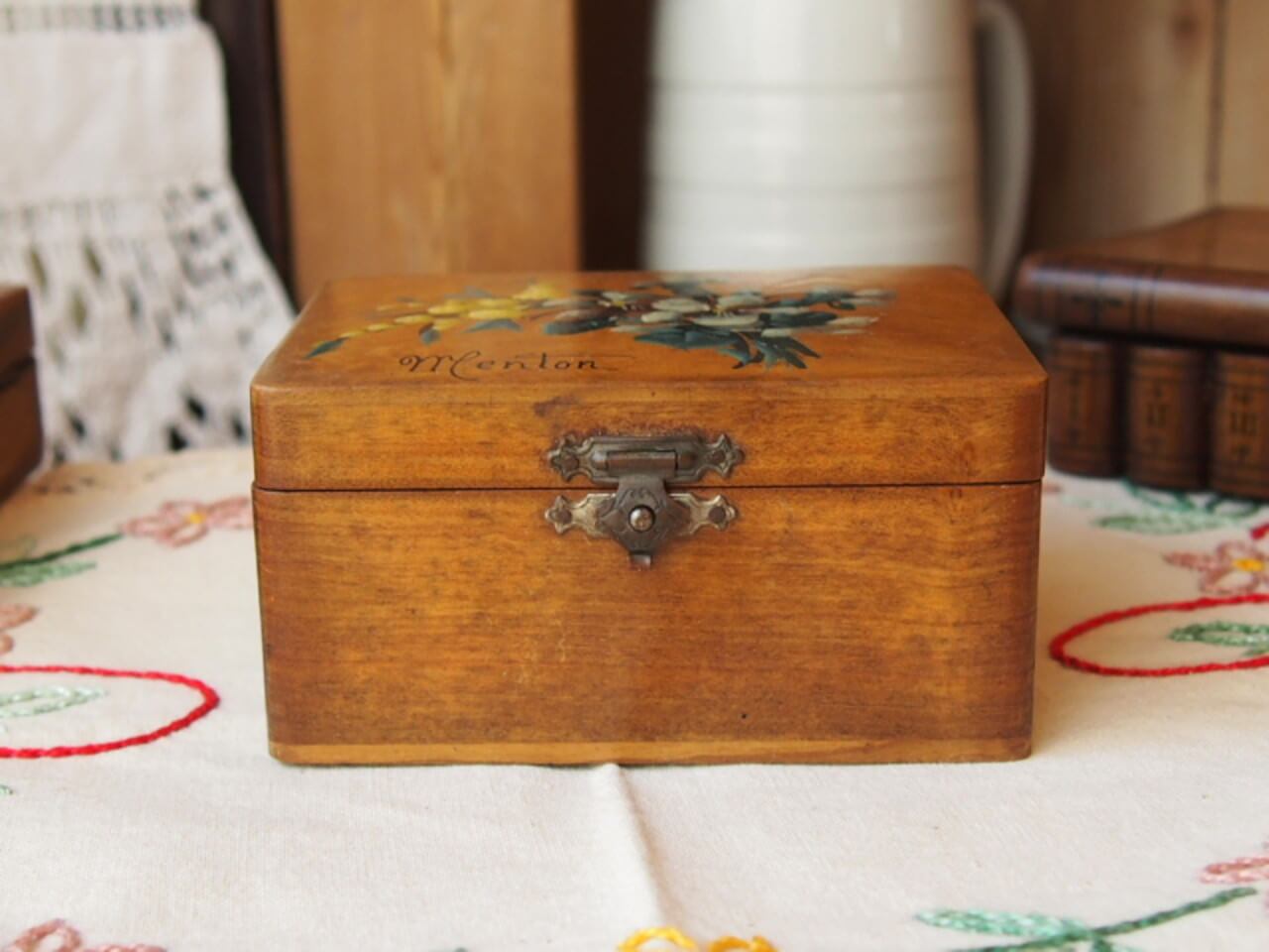 モシュリンヌの木箱(スミレとミモザ) | Bonny Bee