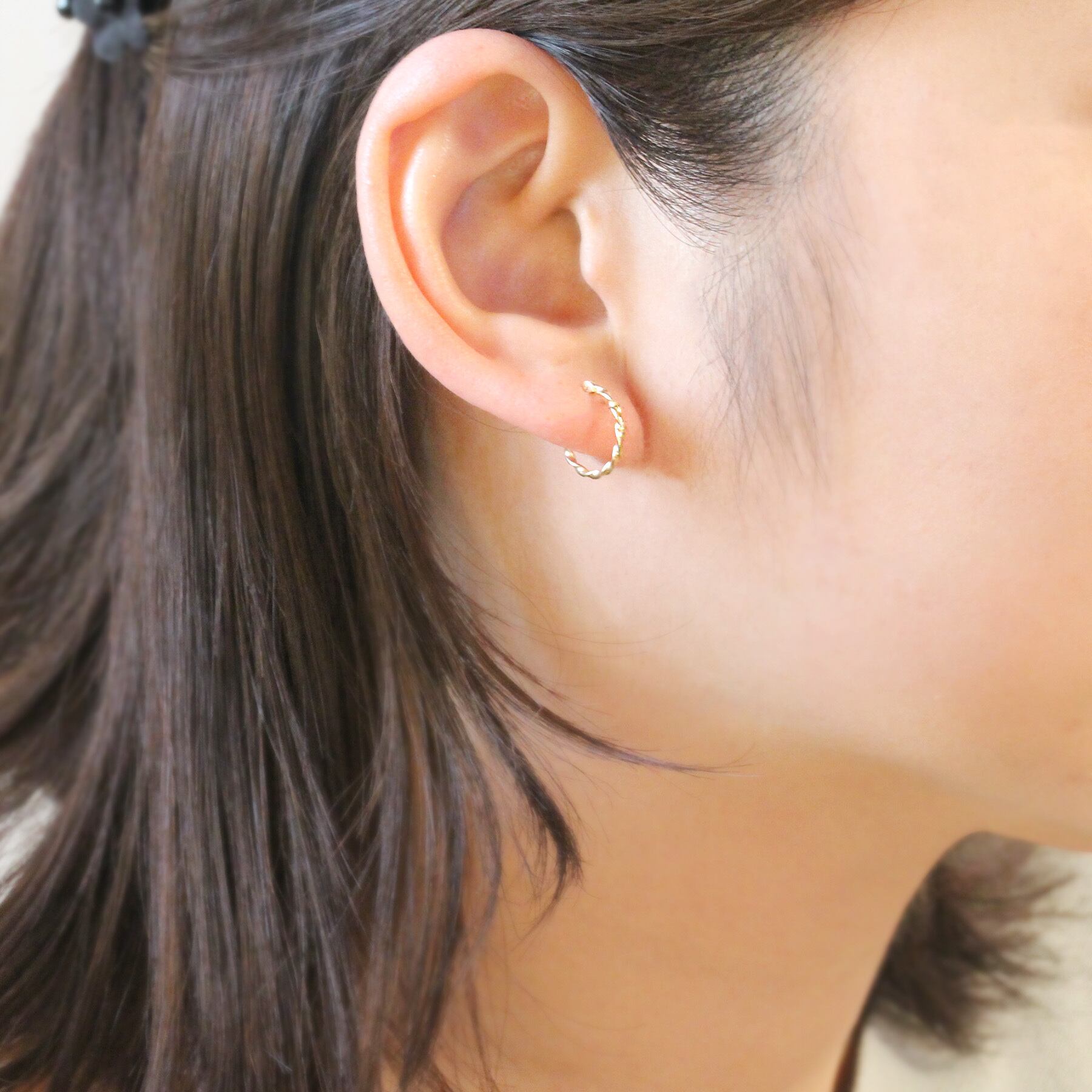 再入荷】K10 イエローゴールド ツイストピアス つけっぱなし No.156