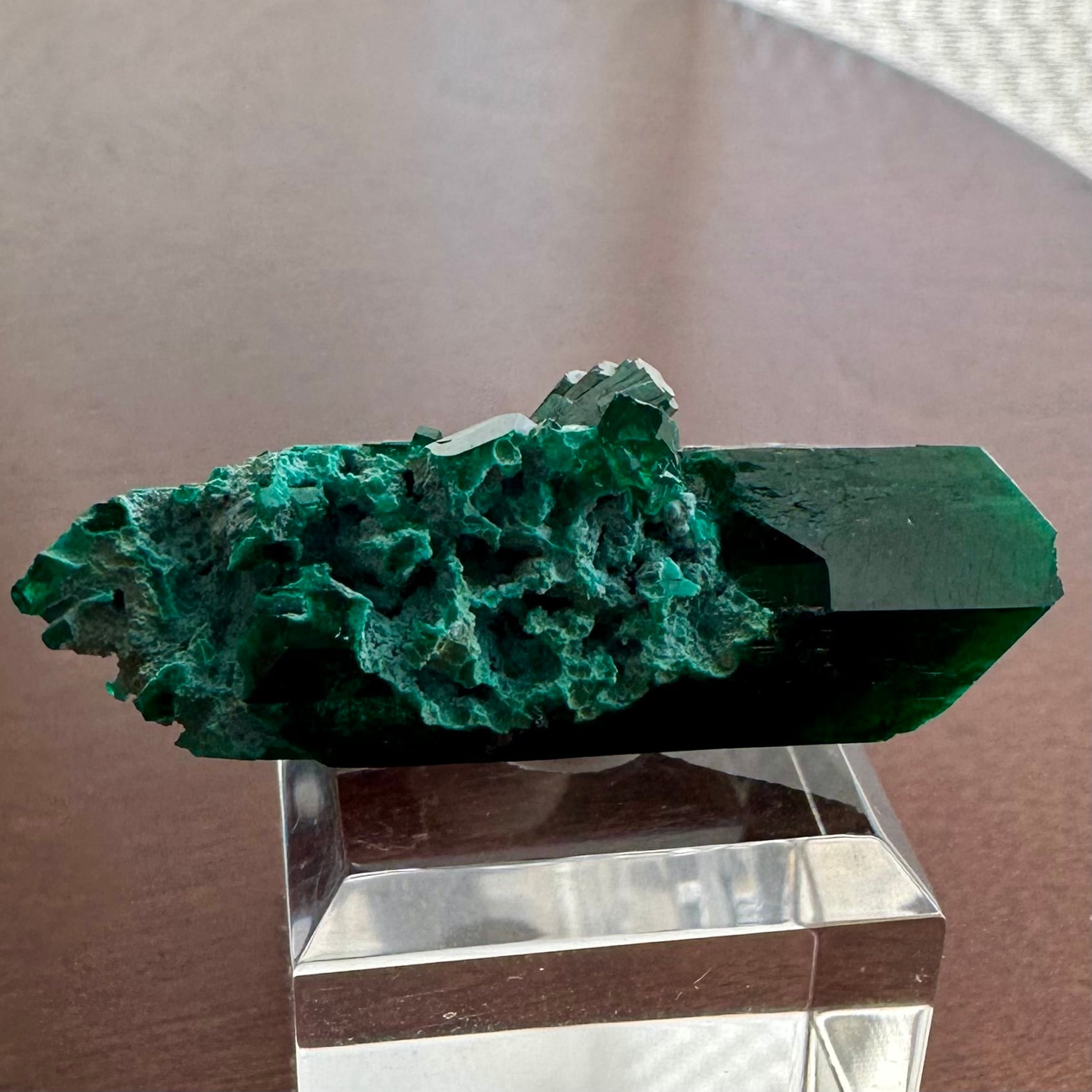 ダイオプテーズ/カルサイト【Dioptase with Calcite】ナミビア産