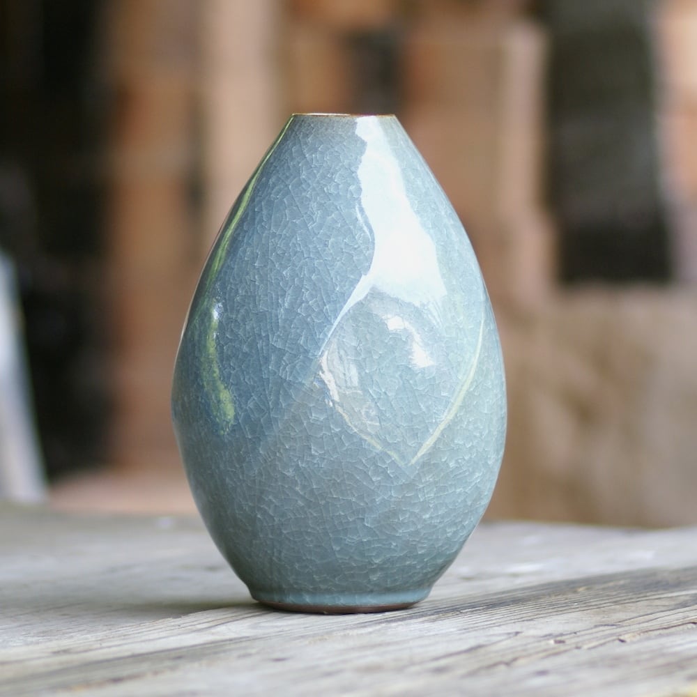 青磁貫入面取り壺 【梶原茂正作】 | 茂正工房(梶原茂正・梶原大敬)