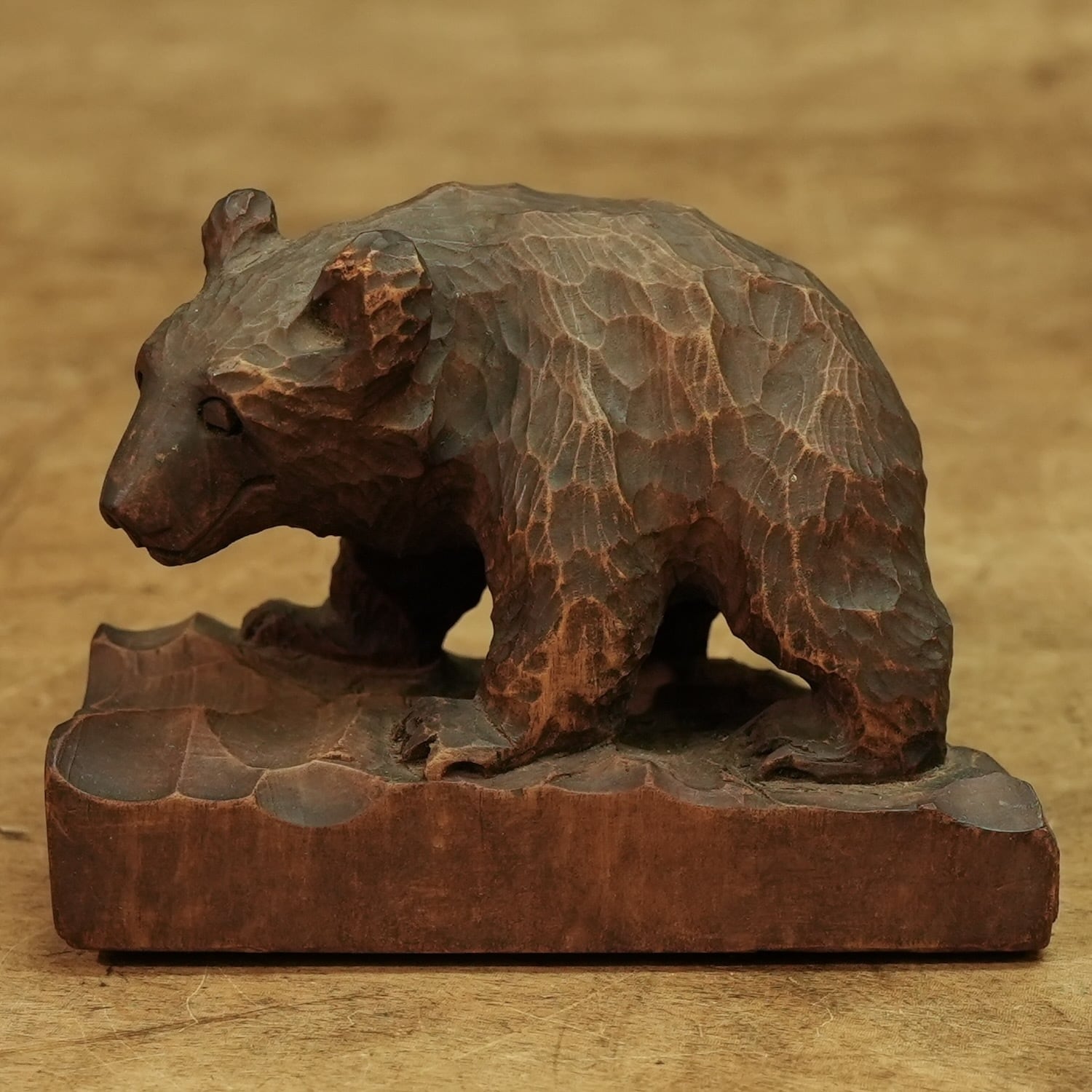 北海道 古い 木彫りの熊 白老 アイヌ 木彫 熊 くま 一刀彫 彫刻 置物