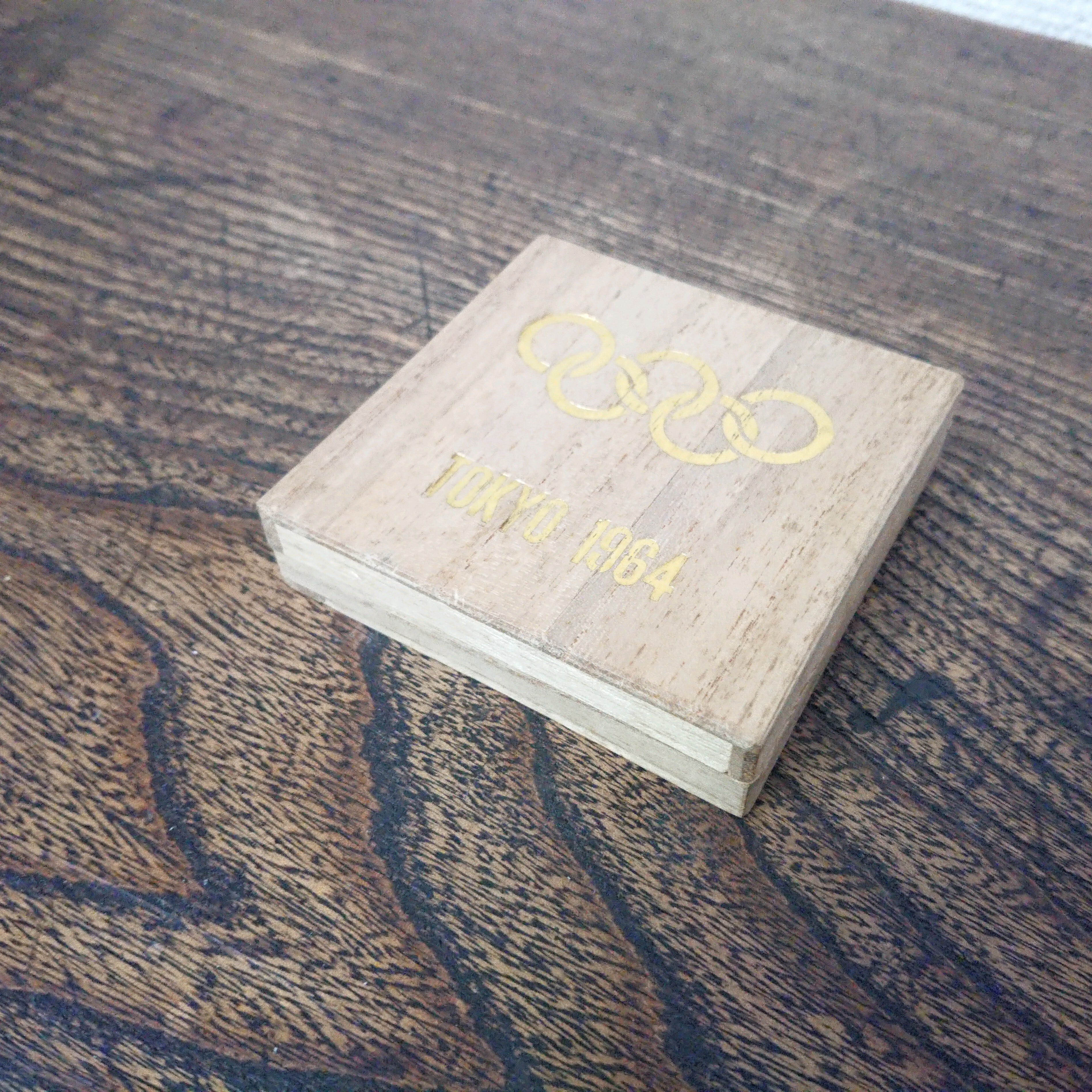 岡本太郎 東京オリンピック 国旗掲揚協力記念メダル ブロンズ 田中一光