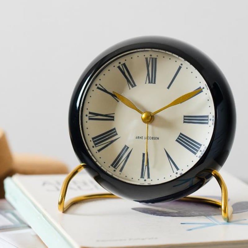 TABLE CLOCK ROMAN CLASSIC 43698［ARNE JACOBSEN］ | REAL Style