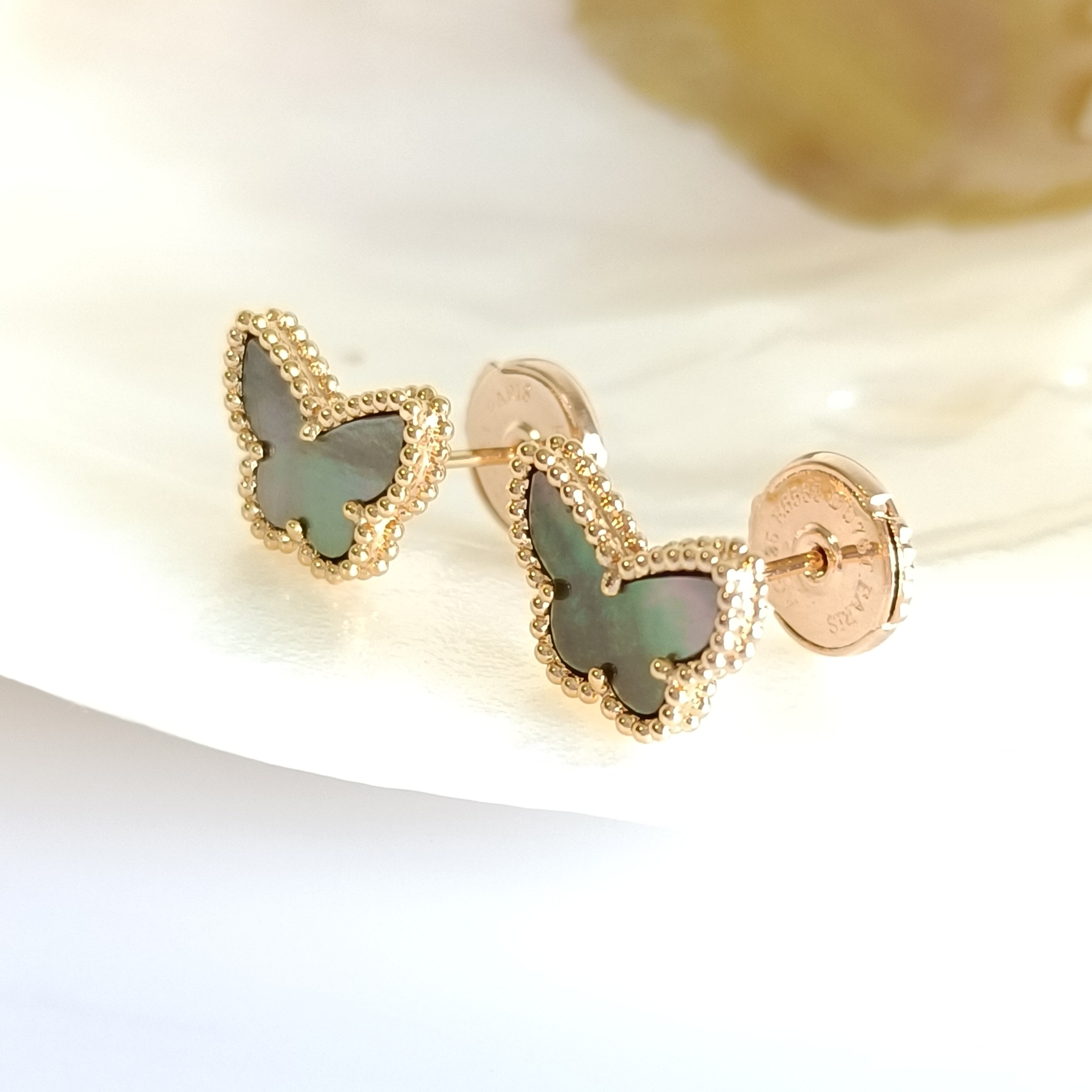 スウィート パピヨン ピアス ヴァンクリーフ&アーペルスウィート