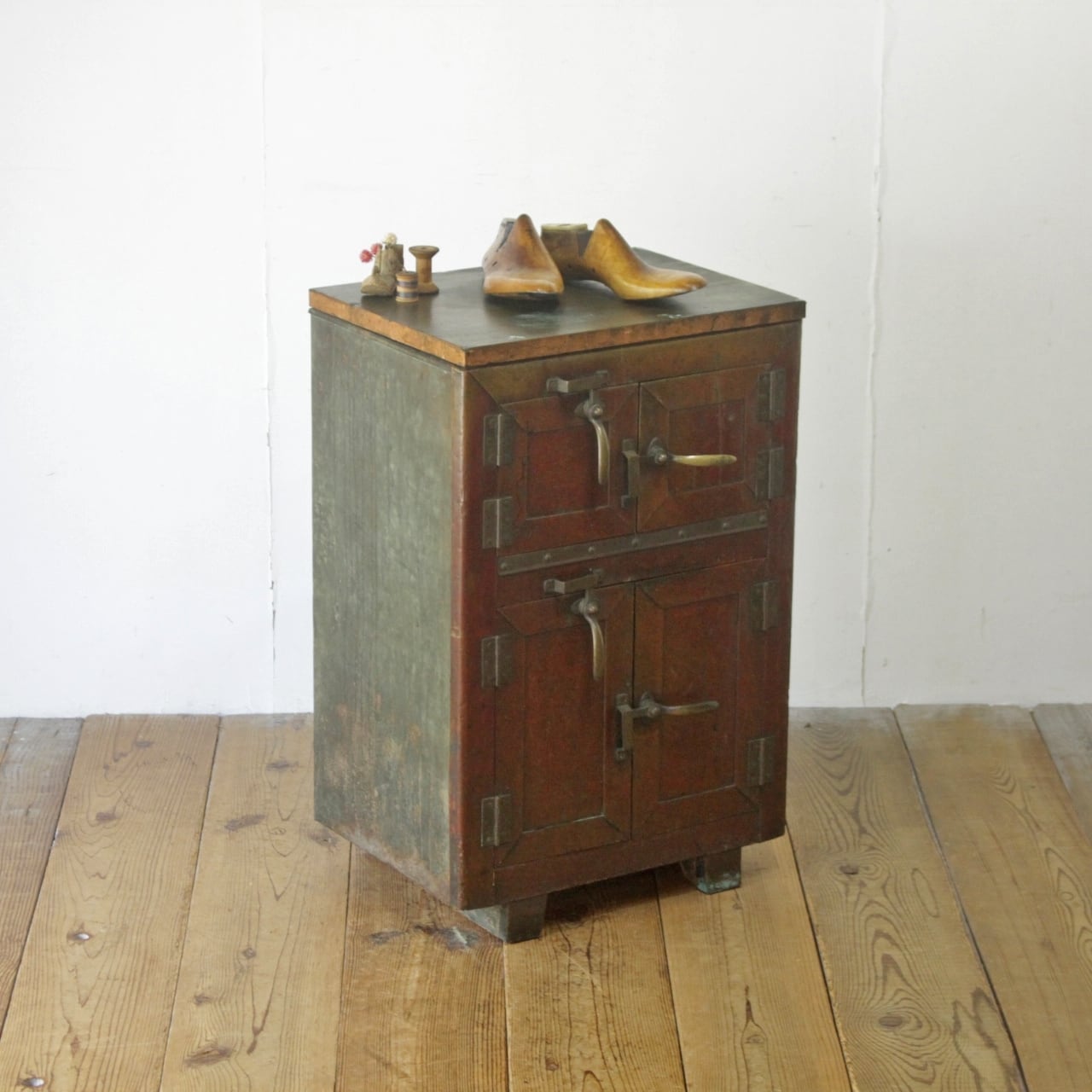 レトロ ヴィンテージ 昭和初期 氷冷蔵庫 台所収納 古道具 ディスプレイ